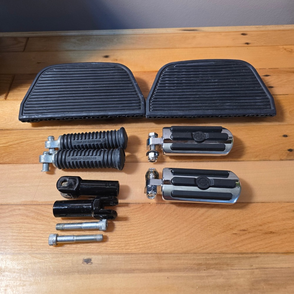 Harley Davidson Footpegs and Floorboard Inserts Set 50606-06 Chrome Black Rubber
